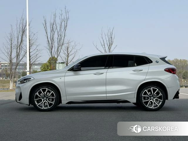 BMW X2 id 4209968 из Китая 16