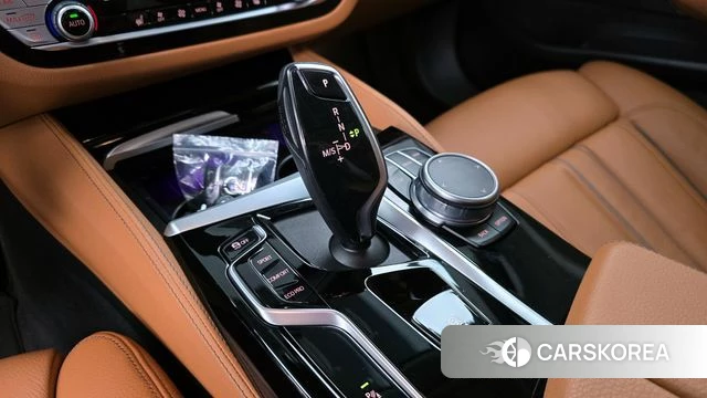 BMW 5 Series (G30) id 4282617 из Кореи 29