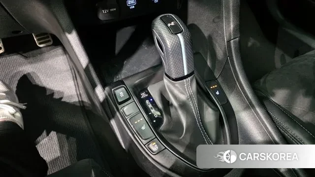 Hyundai Veloster (JS) id 3514586 из Кореи 19