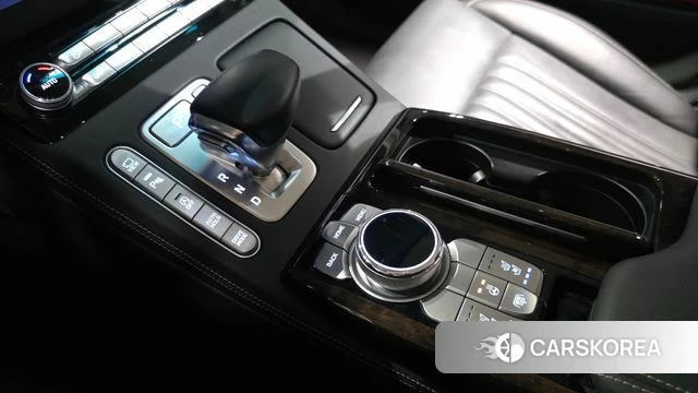 Genesis G90 id 4615016 из Кореи 32