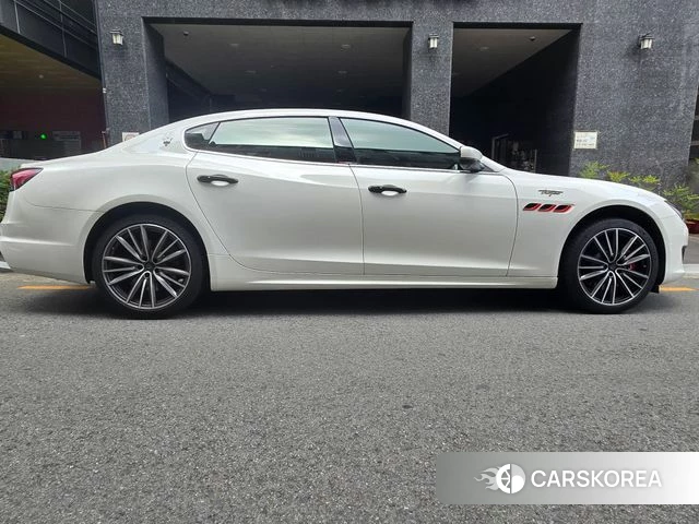 Maserati Quattroporte id 4654201 из Кореи 13