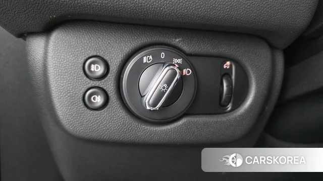 Mini Cooper D Clubman id 4445613 из Кореи 32