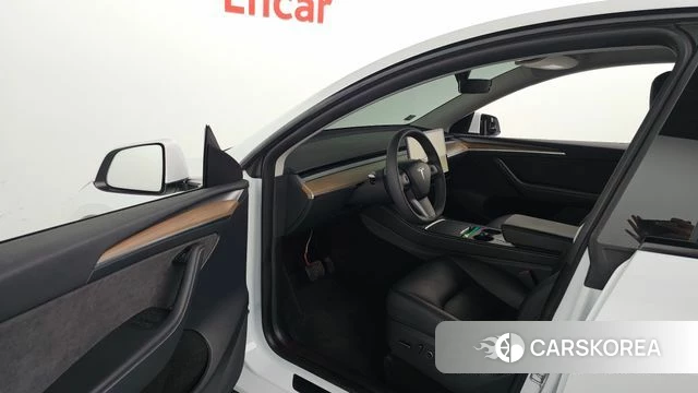 Tesla Model Y id 4584472 из Кореи 32