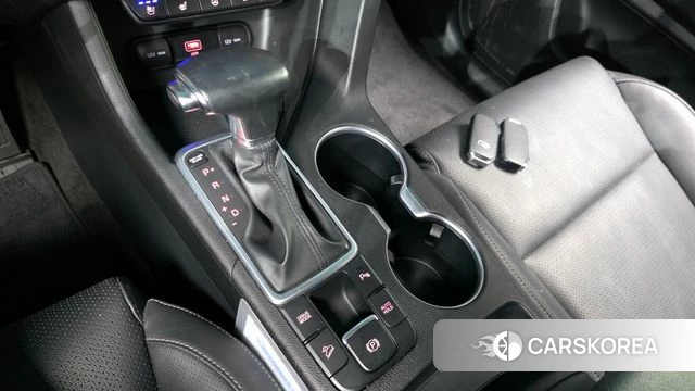 Kia Sportage The Bold id 4284646 из Кореи 32