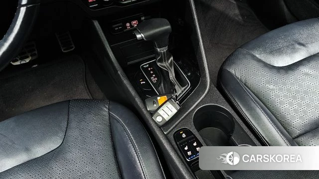 Kia Niro id 3943014 из Кореи 19