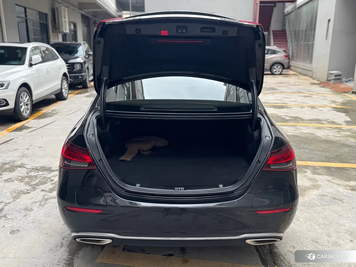 Mercedes-Benz E-Class id 4649287 из Китая 18