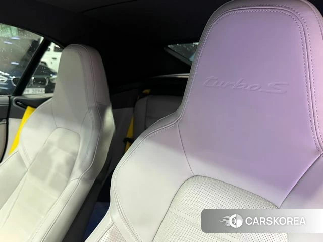 Porsche 911(992) id 4618802 из Кореи 19