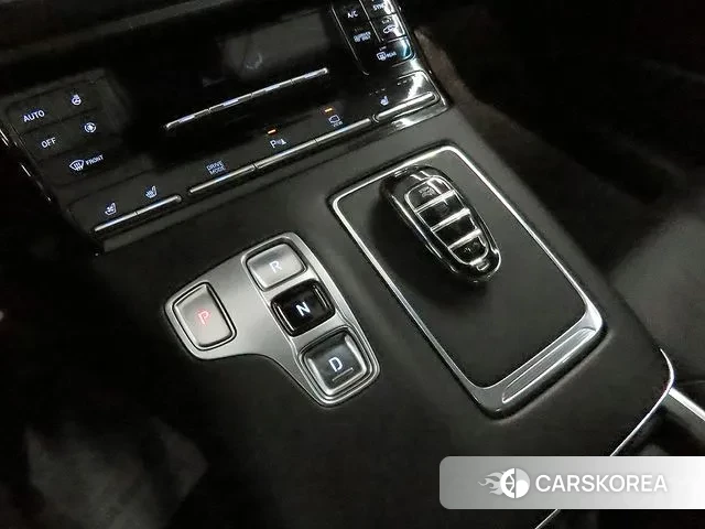 Hyundai The New Grandeur IG Hybrid id 3626534 из Кореи 19