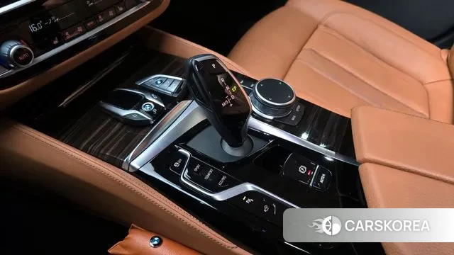 BMW 5 Series (G30) id 3003695 из Кореи 19