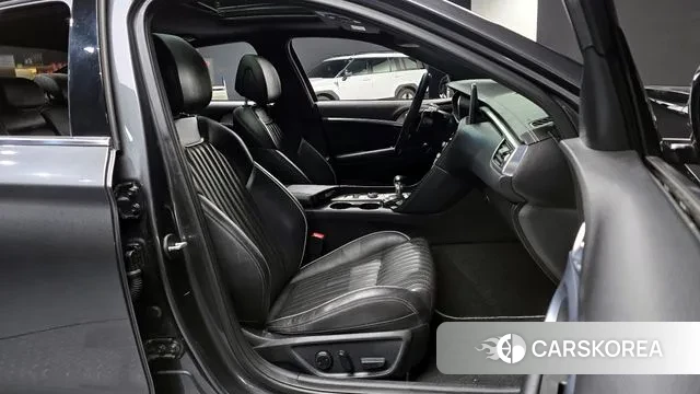 Genesis G70 id 3718384 из Кореи 19