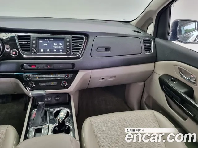 Kia The New Carnival id 2937073 из Кореи 19