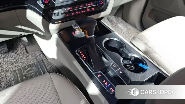 Kia The New Carnival id 3552871 из Кореи 19