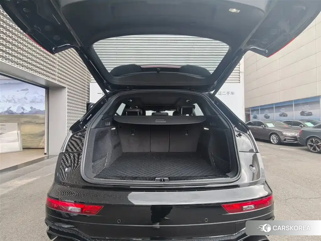 Audi Q5L id 4547563 из Китая 15