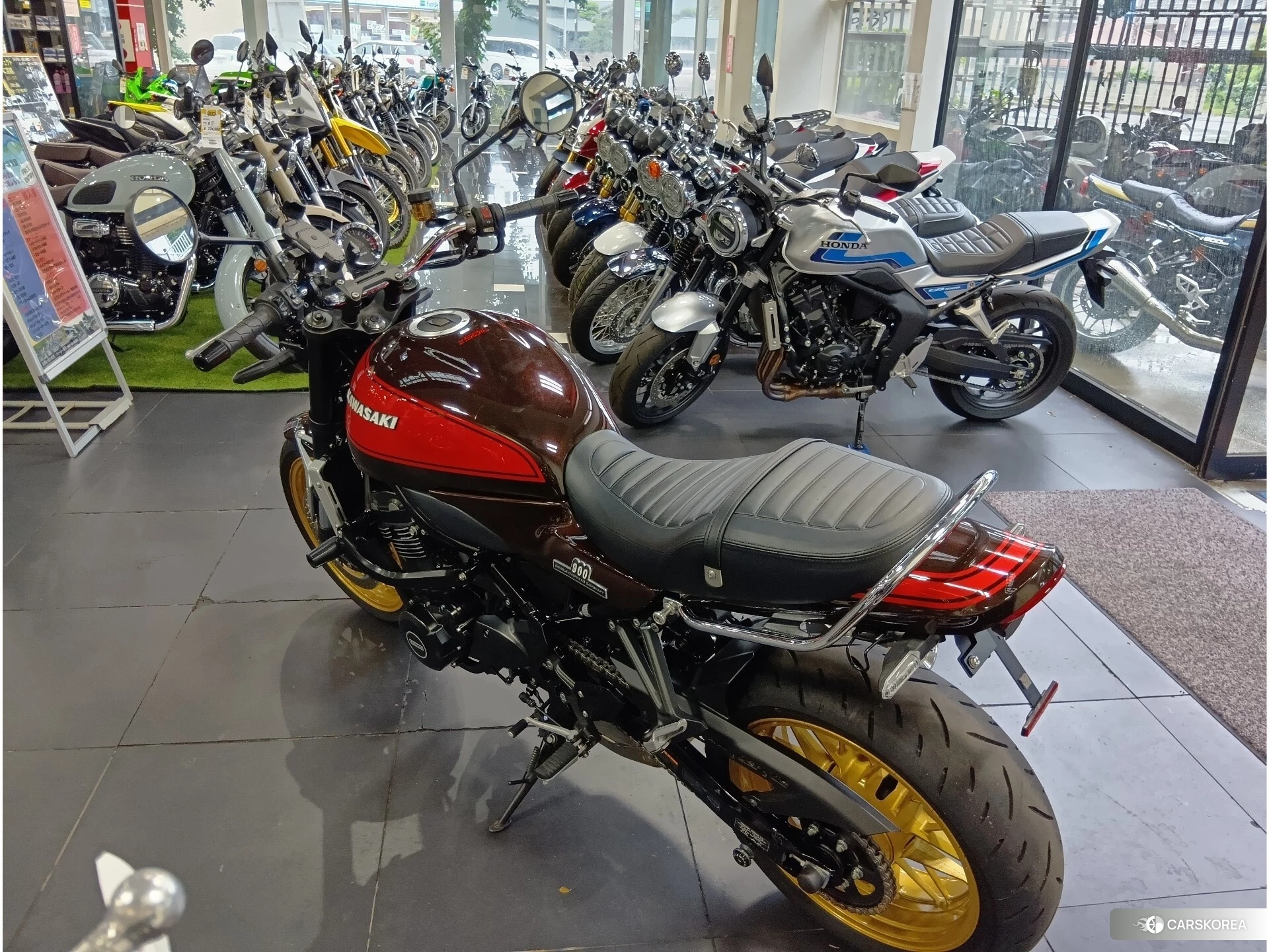 Kawasaki Z900RS 50TH id 4374115 из Японии 10