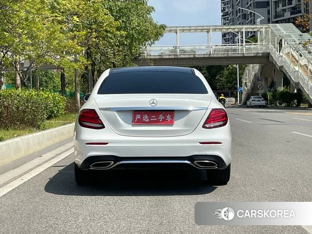Mercedes-Benz E-class id 4220972 из Китая 20