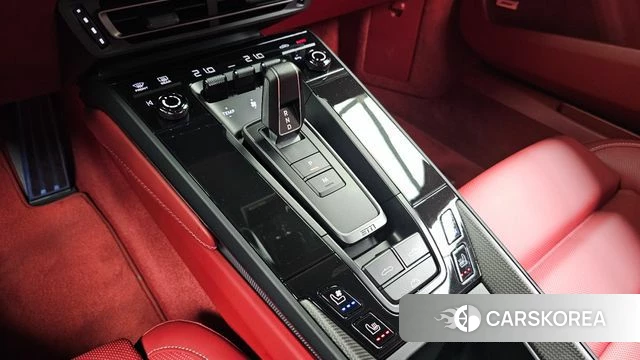 Porsche 911(992) id 4480872 из Кореи 31