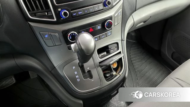 Hyundai The New Grand Starex id 3834578 из Кореи 19