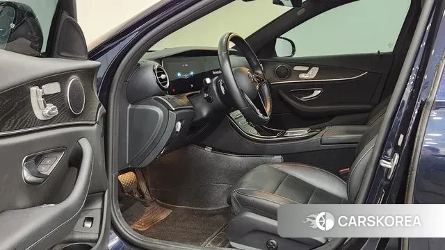 Mercedes-Benz E-Class W213 id 3690911 из Кореи 19