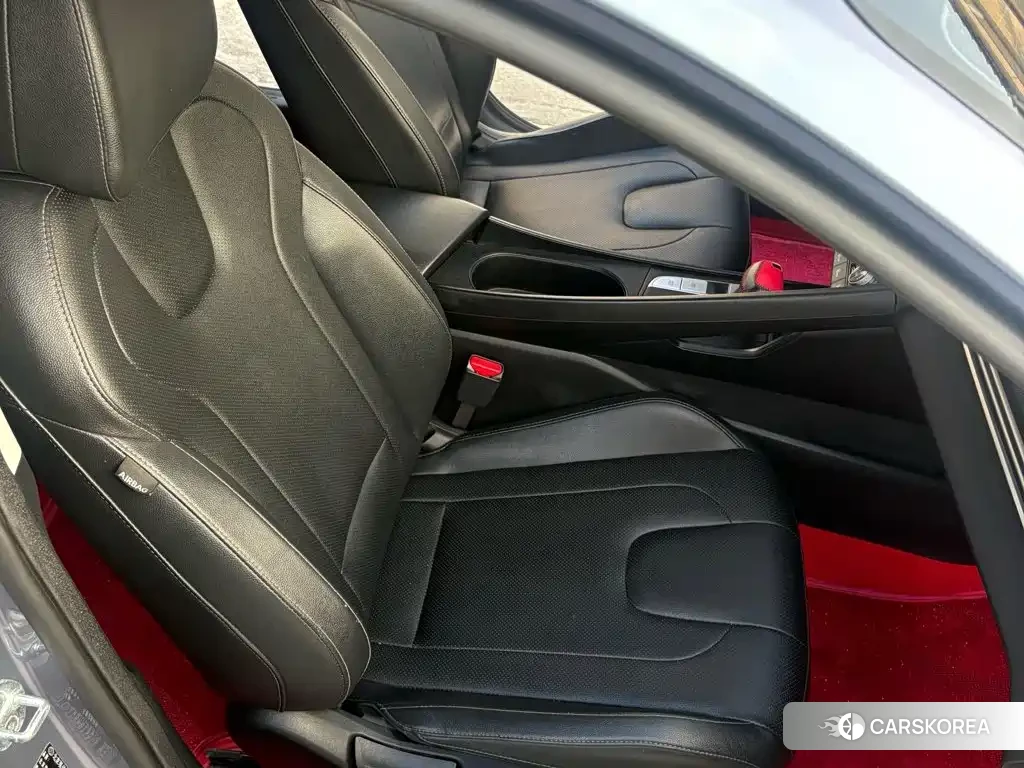 Hyundai Elantra id 4679489 из Китая 19