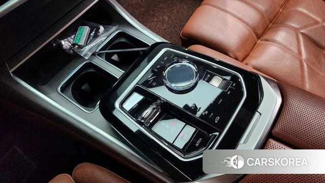 BMW 7 Series (G70) id 3817966 из Кореи 19