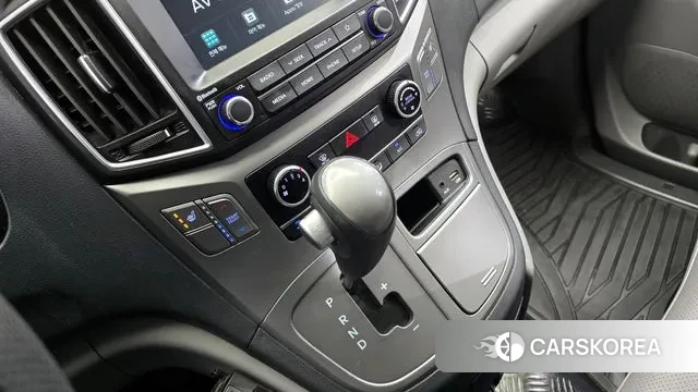 Hyundai The New Grand Starex id 2990034 из Кореи 19