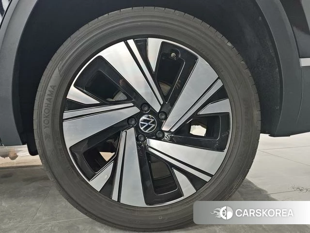 Volkswagen Tourang id 4274070 из Китая 22