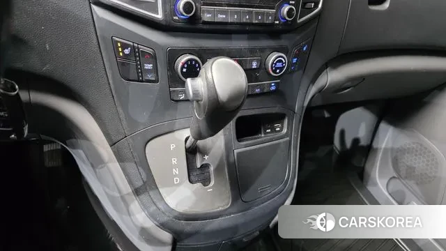 Hyundai The New Grand Starex id 3526479 из Кореи 19