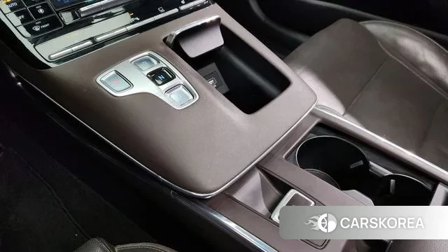 Hyundai The New Grandeur IG Hybrid id 3621750 из Кореи 19