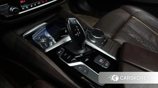 BMW 5 Series (G30) id 3844578 из Кореи 19