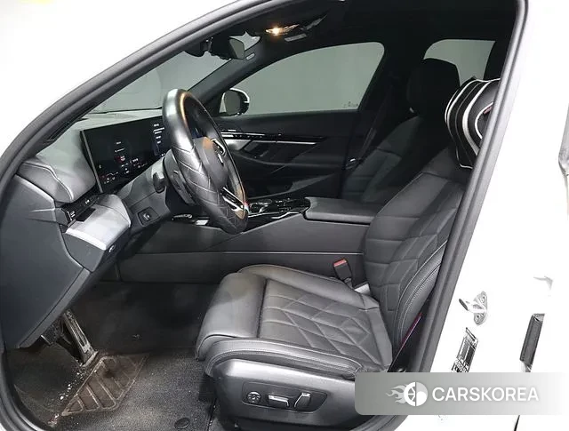 BMW 5 Series (G60) id 2958865 из Кореи 19