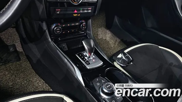 Infiniti Q30 id 2687649 из Кореи 19