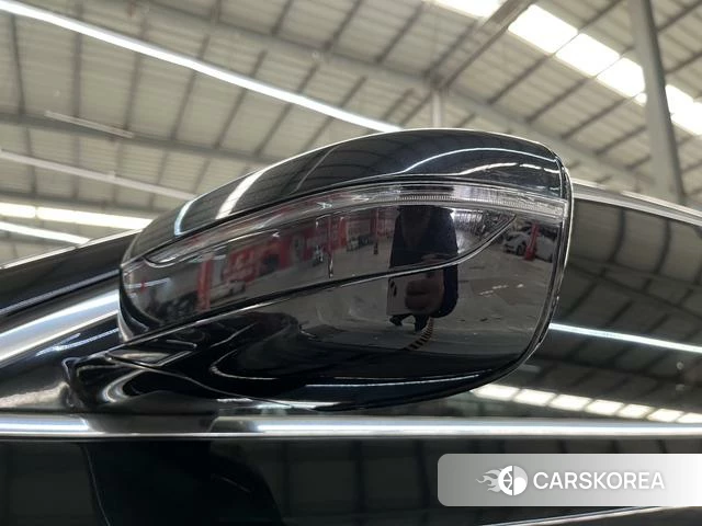 BMW 5 series PHEV id 4261479 из Китая 17