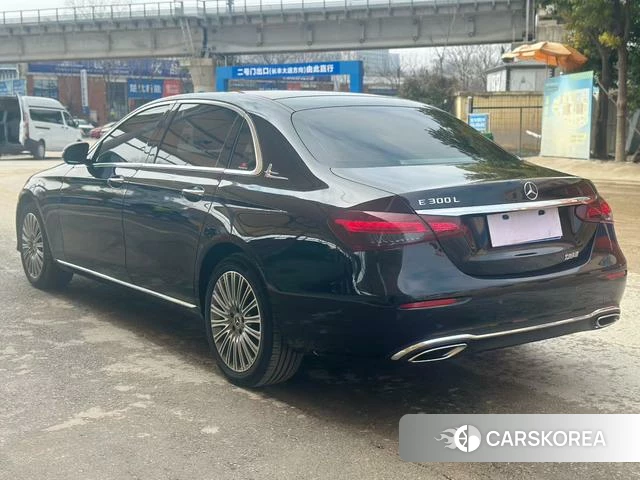 Mercedes-Benz E-class id 4256848 из Китая 9
