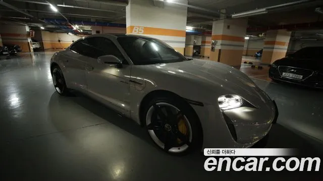 Porsche Taycan id 2669401 из Кореи 11