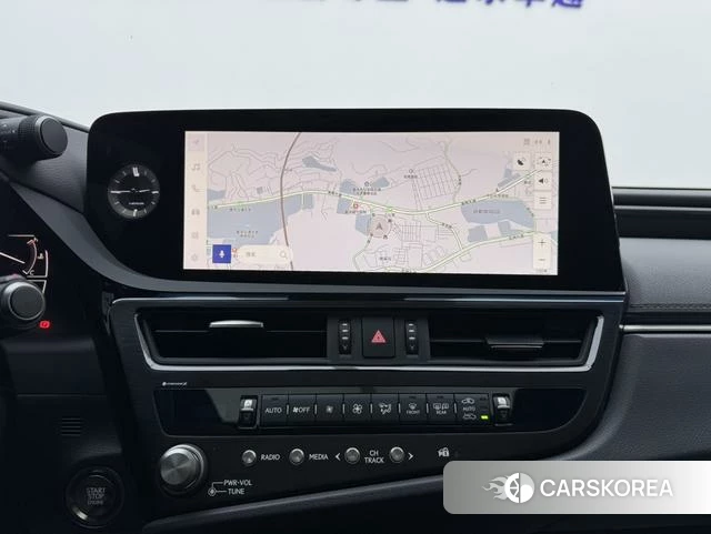 Lexus ES id 4297972 из Китая 19