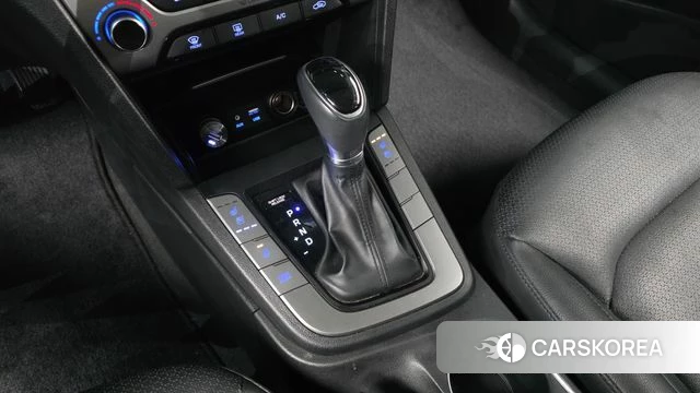 Hyundai Avante AD id 3886426 из Кореи 19