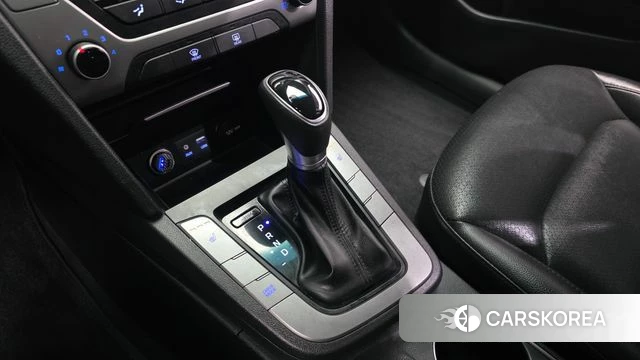 Hyundai Avante AD id 3917289 из Кореи 19