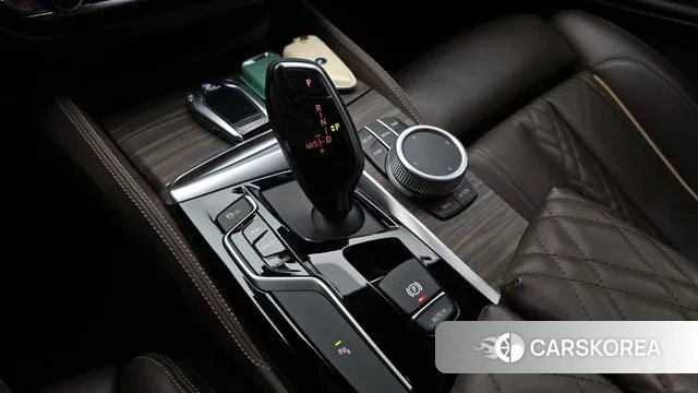 BMW 5 Series (G30) id 3530493 из Кореи 19