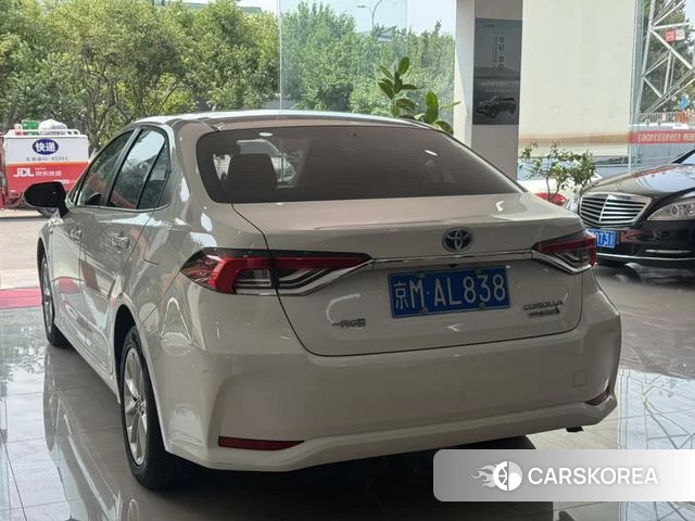 Toyota Corolla id 4307498 из Китая 9