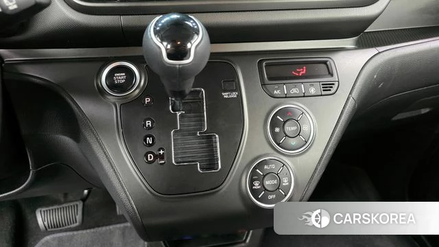 Kia The New Kia Ray id 3883312 из Кореи 19