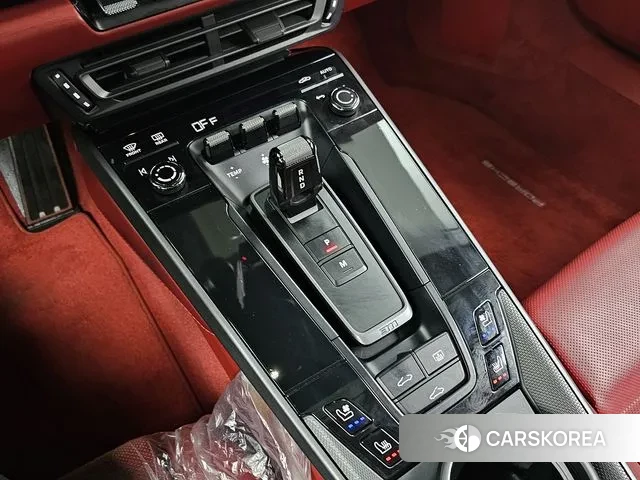 Porsche 911(992) id 3597982 из Кореи 17