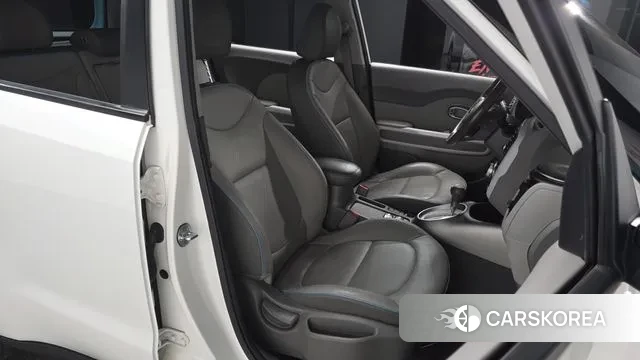 Kia Soul EV id 3429578 из Кореи 19