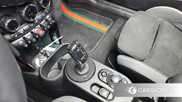 Mini Cooper S id 3300021 из Кореи 19