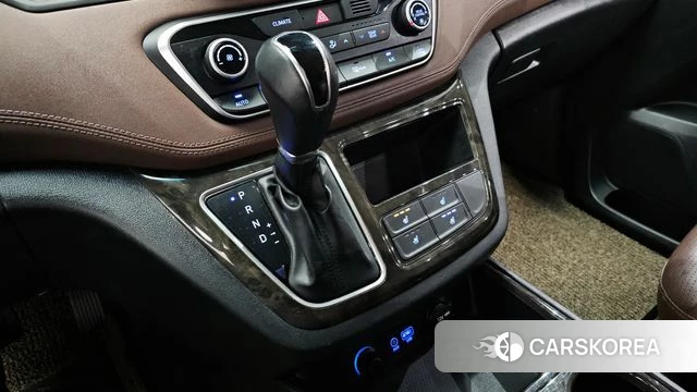 Hyundai The New Grand Starex id 3911271 из Кореи 19