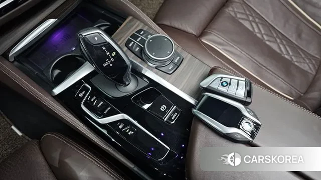 BMW 5 Series (G30) id 3626354 из Кореи 19