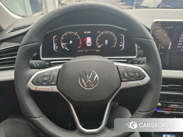 Volkswagen Tiguan L id 4333895 из Китая 18
