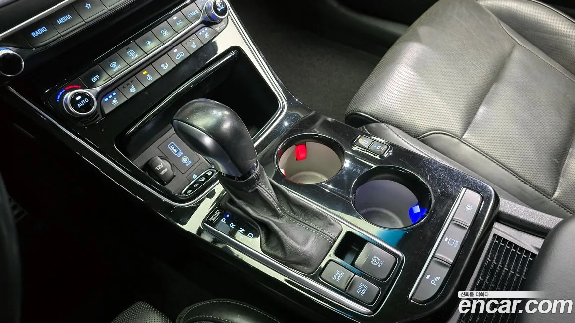 Hyundai Grandeur IG id 2068980 из Кореи 19