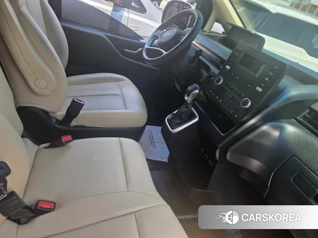Hyundai Staria id 4381779 из Кореи 18