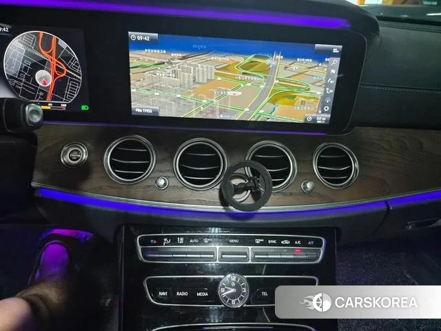 Mercedes-Benz E-Class W213 id 4755509 из Кореи 19