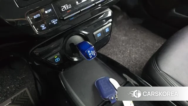 Toyota Prius 4th Generation id 3753724 из Кореи 19